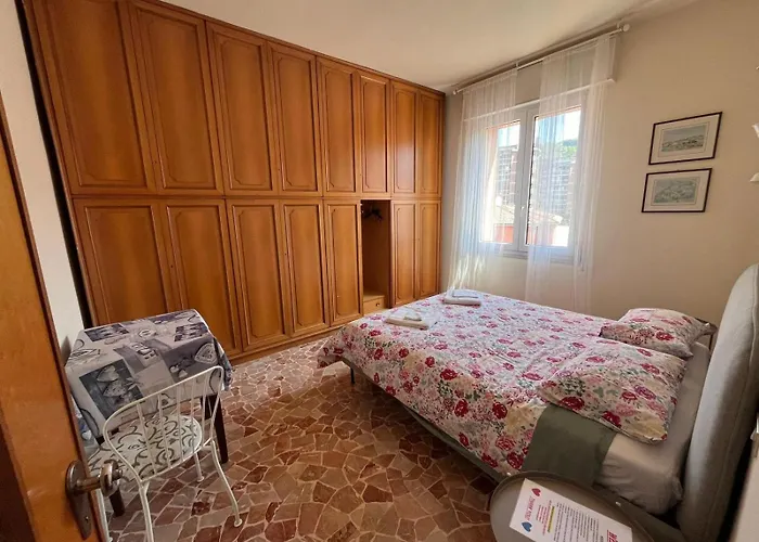 Attico Vista San Luca 아파트 *